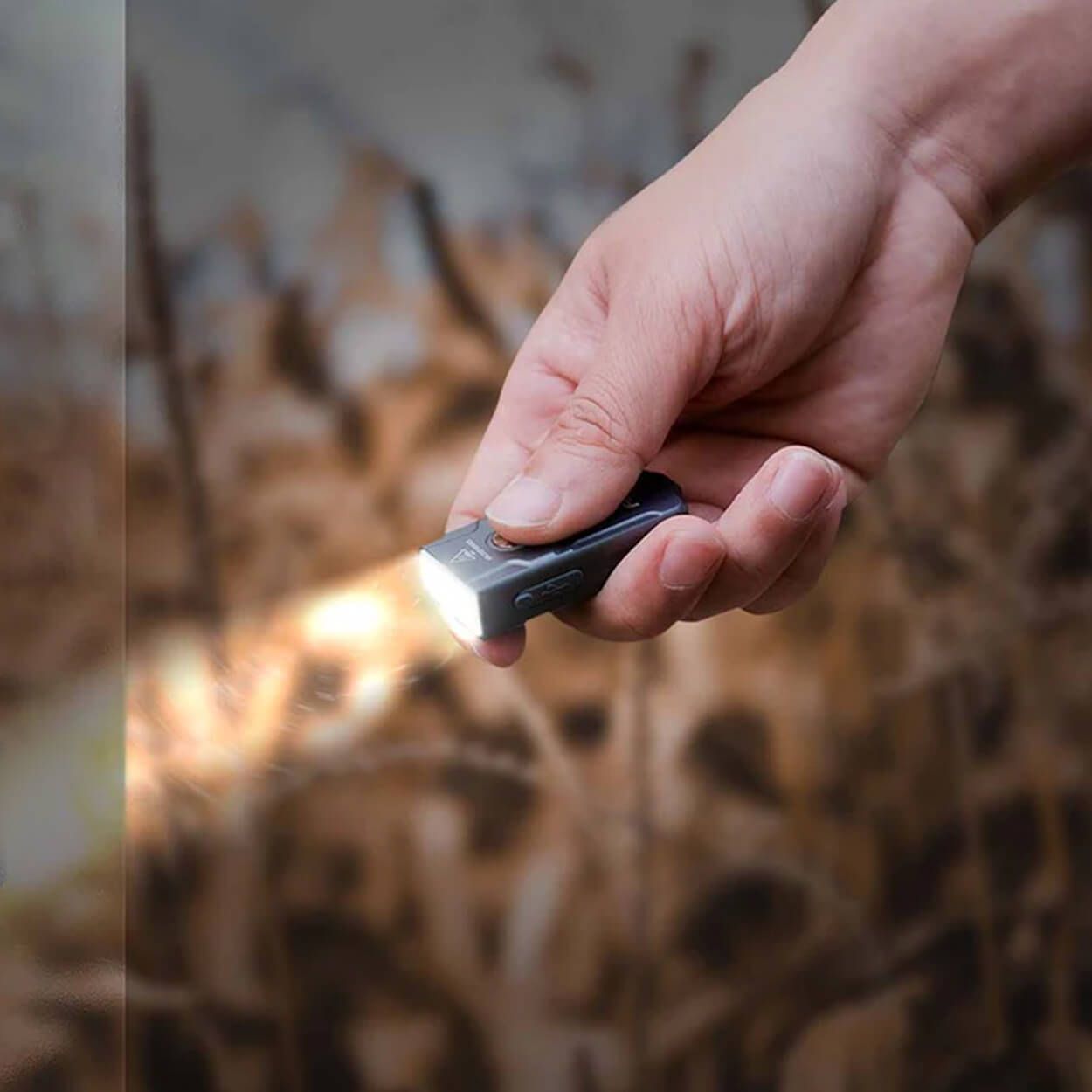 Flashlight за ключодържател FENIX E03R V2.0 - 5